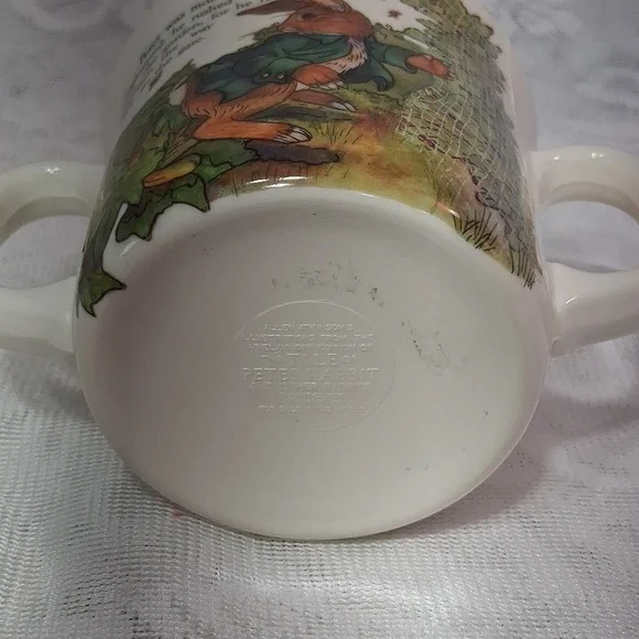Vintage Peter Rabbit Mug Child Size Two Handles Beatrix Potter 1987 - Picture 5 of 9